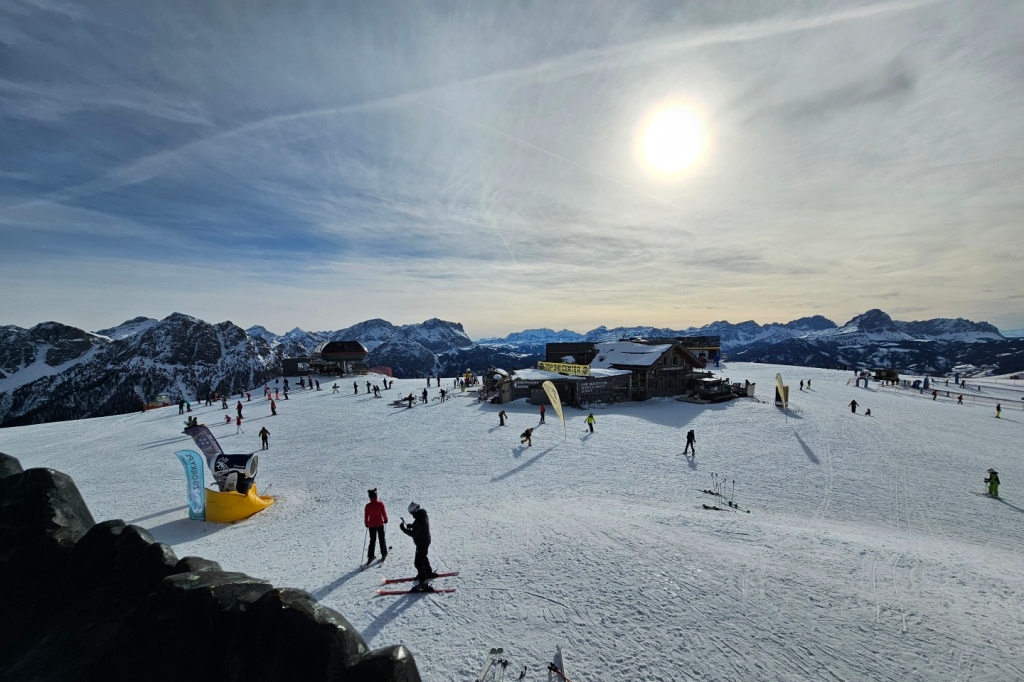 S vestavbou na lyže k největšímu zvonu Jižního Tyrolska (Kronplatz)